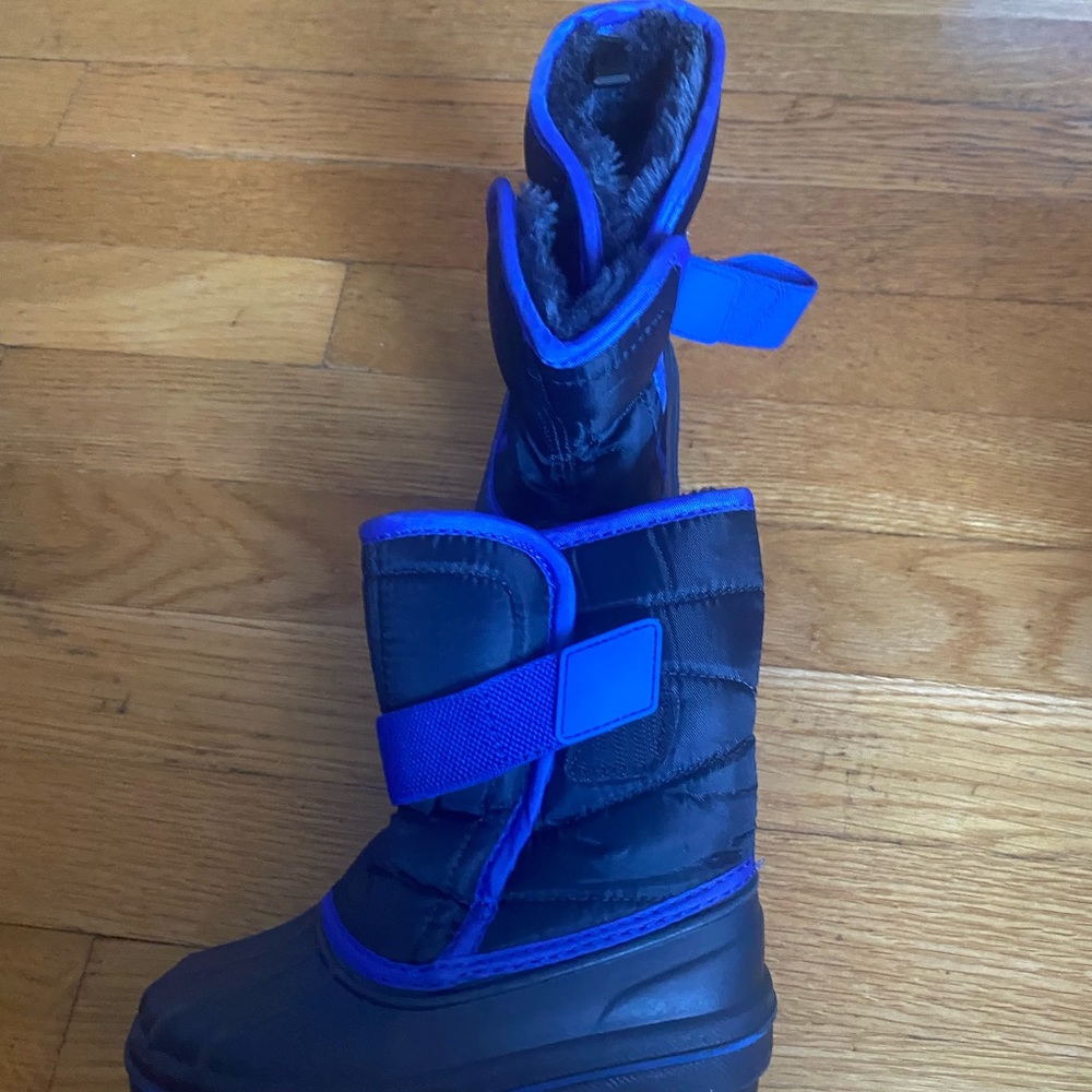 Snow Boots